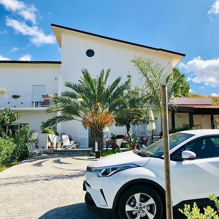 Oasi A 50 Mt Dalla Apartment *