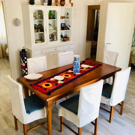 Apartment Oasi A 50 Mt Dalla