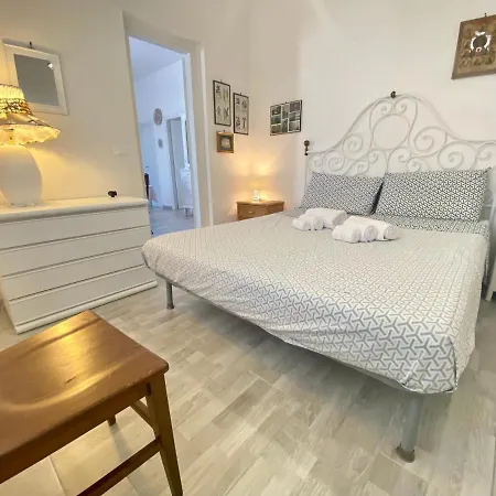 Apartment Oasi A 50 Mt Dalla